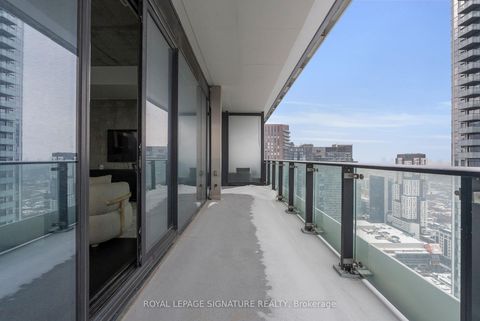 Photo 14 at 4002 - 224 King Street W, Waterfront Communities C1, Toronto