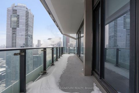 Photo 15 at 4002 - 224 King Street W, Waterfront Communities C1, Toronto