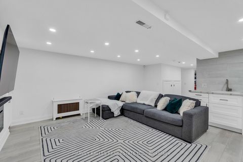 Photo 40 at 32 Almont Road, Clanton Park, Toronto