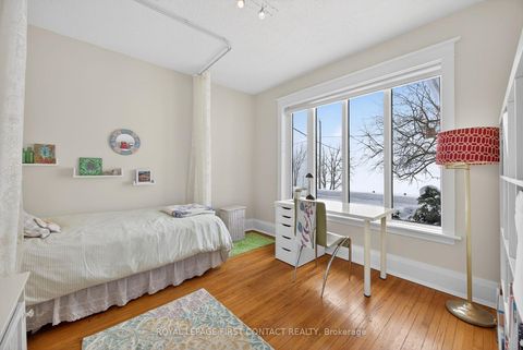 Photo 21 at 162 Kempenfelt Drive, North Shore, Barrie