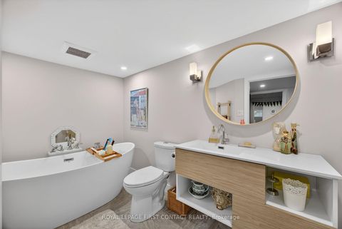 Photo 37 at 162 Kempenfelt Drive, North Shore, Barrie