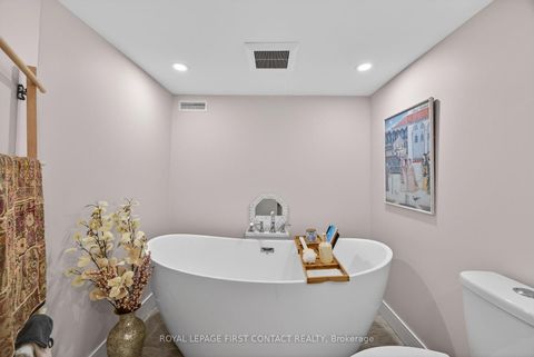 Photo 38 at 162 Kempenfelt Drive, North Shore, Barrie