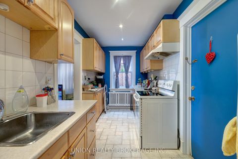 Photo 10 at 40 Glen Manor Drive, The Beaches, Toronto