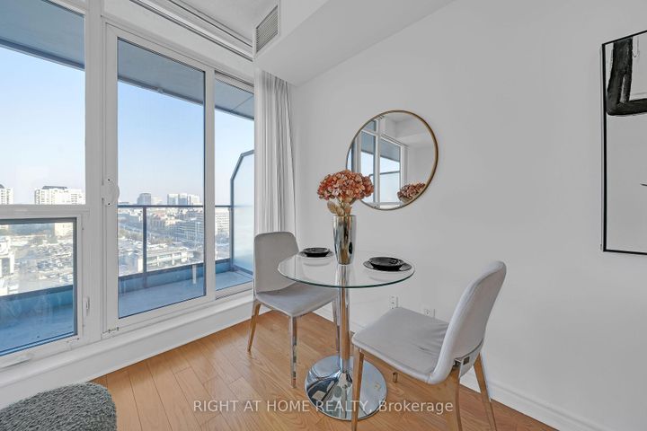 Photo 9 at 1003 - 2885 Bayview Avenue, Bayview Village, Toronto