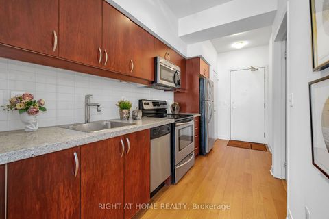 Photo 14 at 1003 - 2885 Bayview Avenue, Bayview Village, Toronto