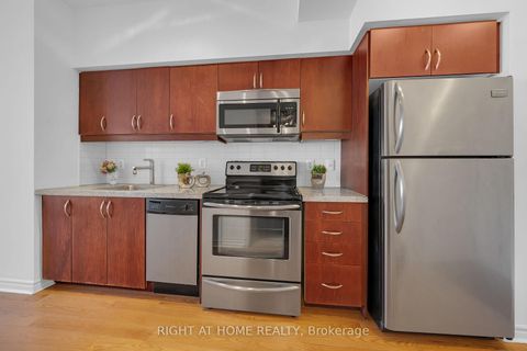 Photo 15 at 1003 - 2885 Bayview Avenue, Bayview Village, Toronto