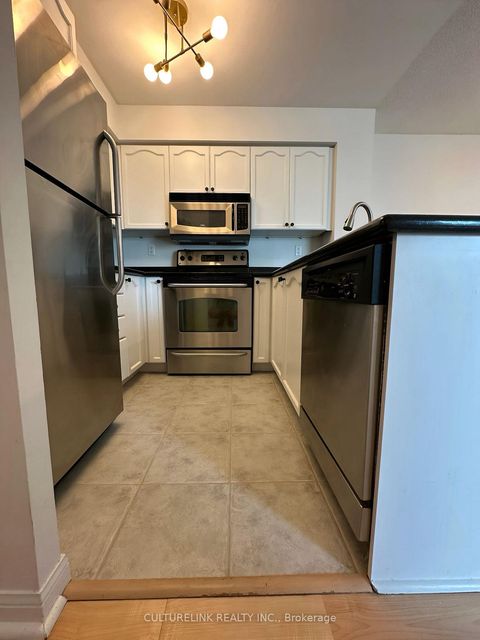 Photo 8 at PH08 - 109 Front Street E, Moss Park, Toronto