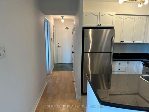 Photo 9 at PH08 - 109 Front Street E, Moss Park, Toronto