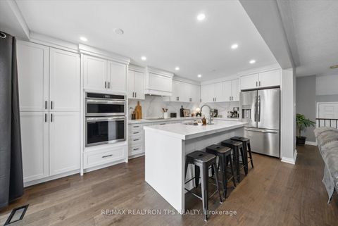 Photo 7 at 87 Madden Place, Bowmanville, Clarington