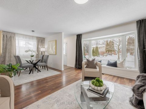 Photo 5 at 47 Snowball Crescent, Malvern, Toronto