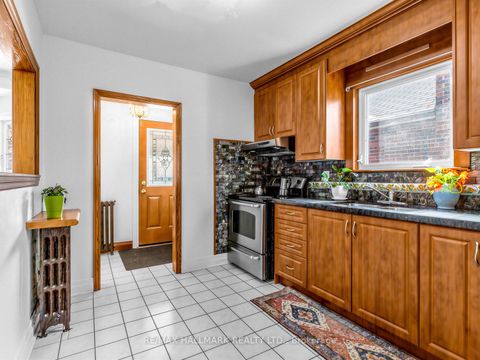 Photo 11 at 334 O'Connor Drive, East York, Toronto