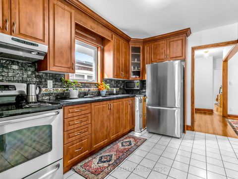 Photo 12 at 334 O'Connor Drive, East York, Toronto