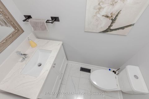 Photo 16 at 95 Fontainbleau Drive, Newtonbrook West, Toronto