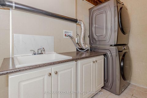 Photo 46 at 95 Fontainbleau Drive, Newtonbrook West, Toronto