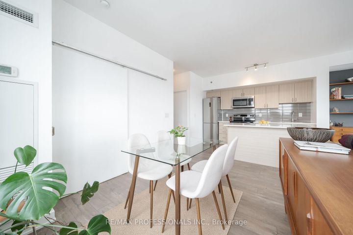 Photo 10 at 811 - 11 Superior Avenue, Mimico, Toronto