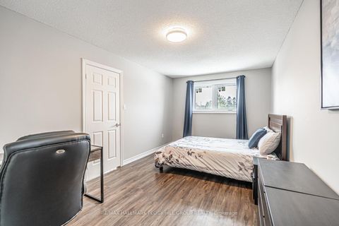 Photo 21 at 99 McIntyre Drive, Ardagh, Barrie