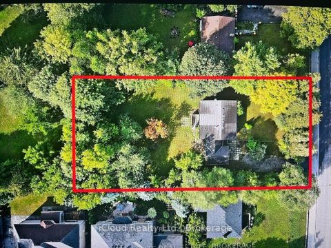 Photo 2 at 541 Sunset Beach Road, Oak Ridges Lake Wilcox, Richmond Hill