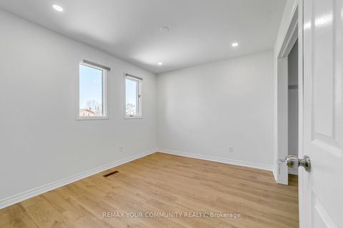 Photo 24 at 391 Hickling Trail, Grove East, Barrie