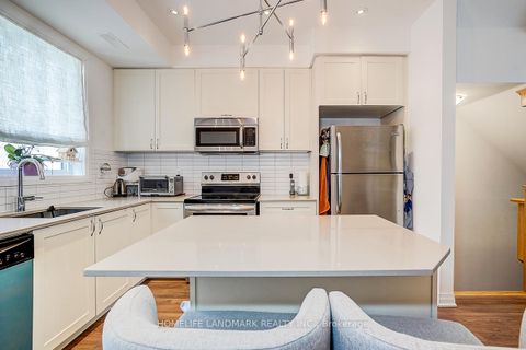 Photo 12 at 160 William Duncan Road, CFB, Toronto