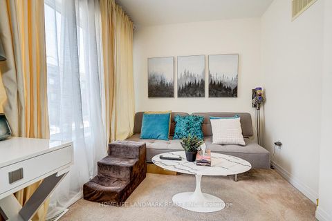 Photo 19 at 160 William Duncan Road, CFB, Toronto