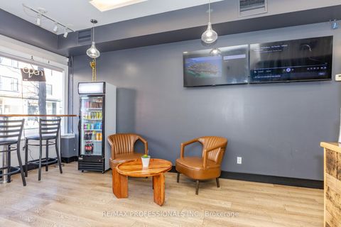 Photo 6 at 495 Bloor Street W, University, Toronto