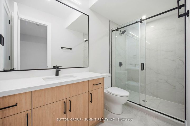 Photo 44 at 1228 Alexandra Avenue, Lakeview, Mississauga