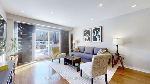 Photo 7 at 49 Wilkes Crescent, Birchmount, Toronto