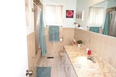 Photo 9 at 167 Stephenson Crescent, Crosby, Richmond Hill