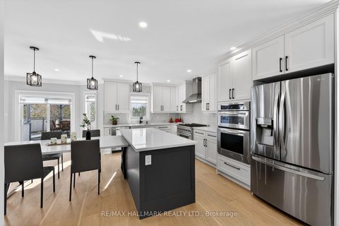 Photo 11 at 372 Crofters Road, Islington Woods, Vaughan