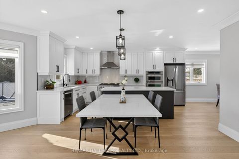 Photo 13 at 372 Crofters Road, Islington Woods, Vaughan