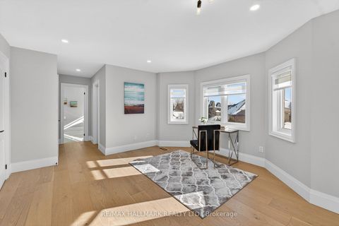 Photo 26 at 372 Crofters Road, Islington Woods, Vaughan