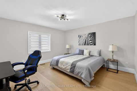 Photo 30 at 372 Crofters Road, Islington Woods, Vaughan