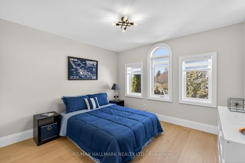 Photo 31 at 372 Crofters Road, Islington Woods, Vaughan