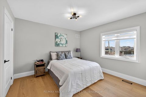 Photo 32 at 372 Crofters Road, Islington Woods, Vaughan