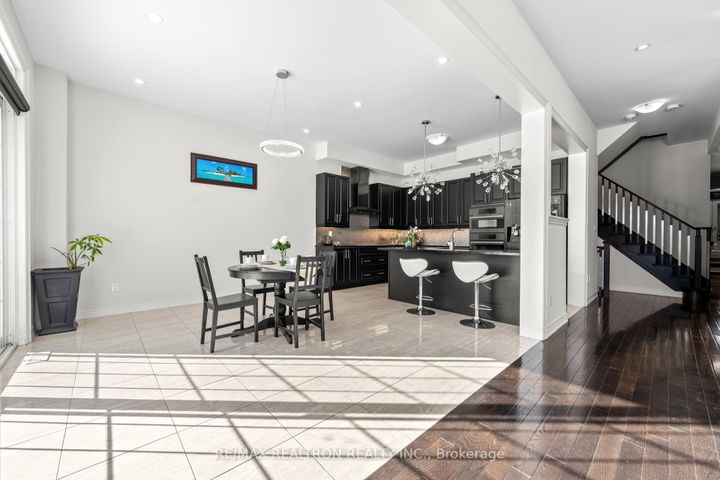 Photo 14 at 329 Windfield Farm Drive W, Windfields, Oshawa