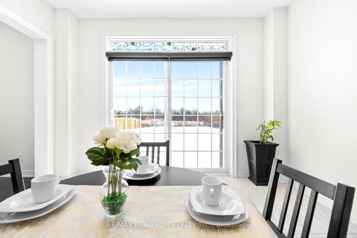 Photo 24 at 329 Windfield Farm Drive W, Windfields, Oshawa