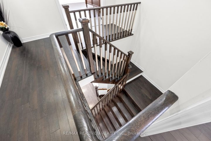 Photo 26 at 329 Windfield Farm Drive W, Windfields, Oshawa