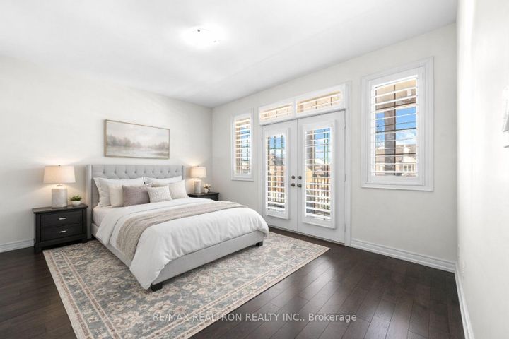 Photo 33 at 329 Windfield Farm Drive W, Windfields, Oshawa