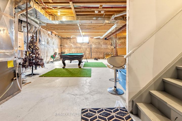 Photo 41 at 329 Windfield Farm Drive W, Windfields, Oshawa