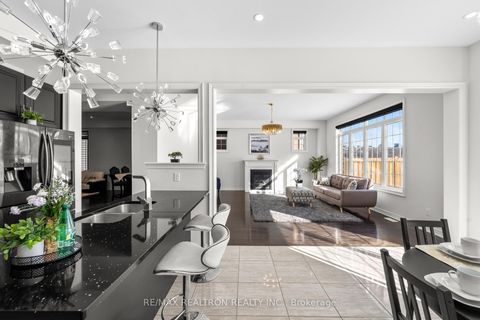 Photo 16 at 329 Windfield Farm Drive W, Windfields, Oshawa