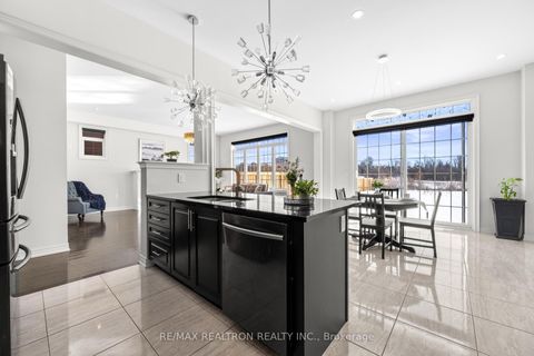 Photo 17 at 329 Windfield Farm Drive W, Windfields, Oshawa