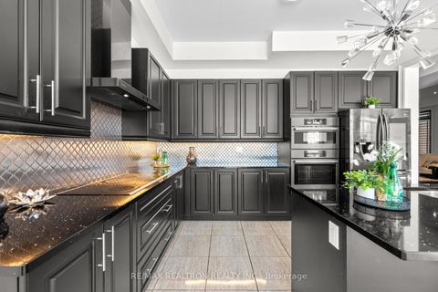 Photo 19 at 329 Windfield Farm Drive W, Windfields, Oshawa