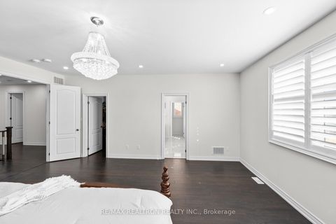 Photo 28 at 329 Windfield Farm Drive W, Windfields, Oshawa