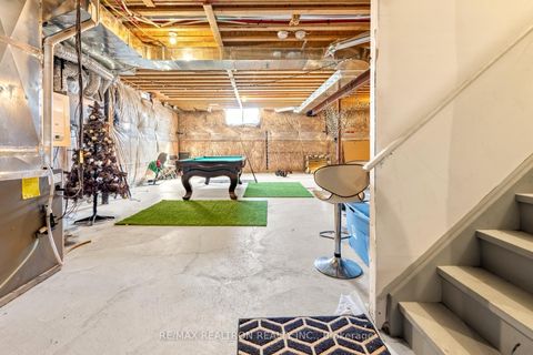 Photo 41 at 329 Windfield Farm Drive W, Windfields, Oshawa