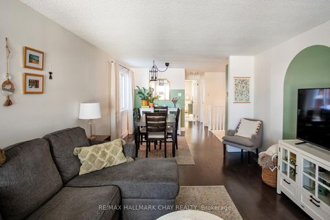 Photo 3 at 35 Geddes Crescent, Northwest, Barrie