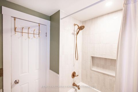 Photo 14 at 35 Geddes Crescent, Northwest, Barrie