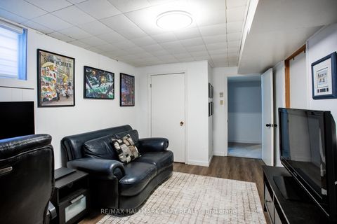 Photo 25 at 35 Geddes Crescent, Northwest, Barrie