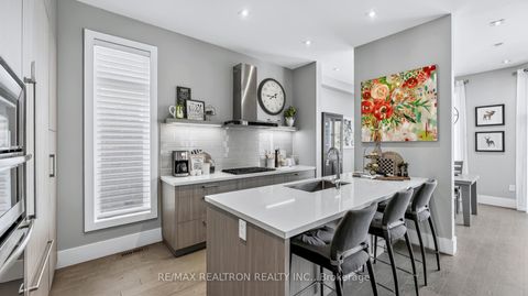 Photo 9 at 12 Elaine Lennox Court, Rouge E11, Toronto