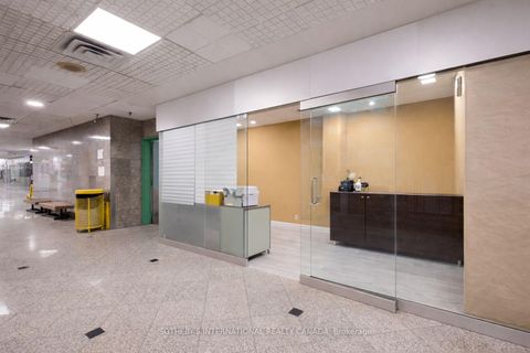 Photo 2 at 237 - 222 Spadina Avenue, Chinatown, Toronto