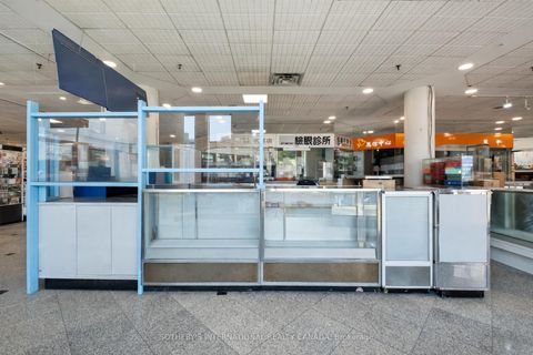 Photo 9 at 237 - 222 Spadina Avenue, Chinatown, Toronto